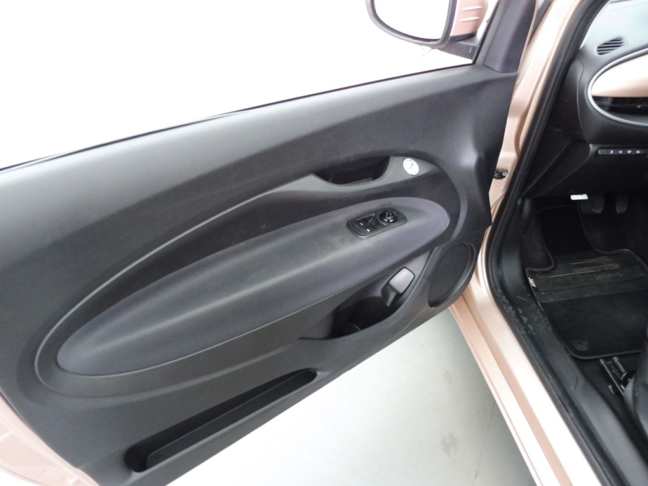 Mandataire FIAT 500 E 118CH ICONE