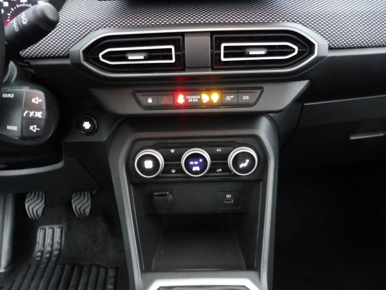 Mandataire Dacia Jogger 1.0 TCE 110CH EXPRESSION 7 PLACES -24