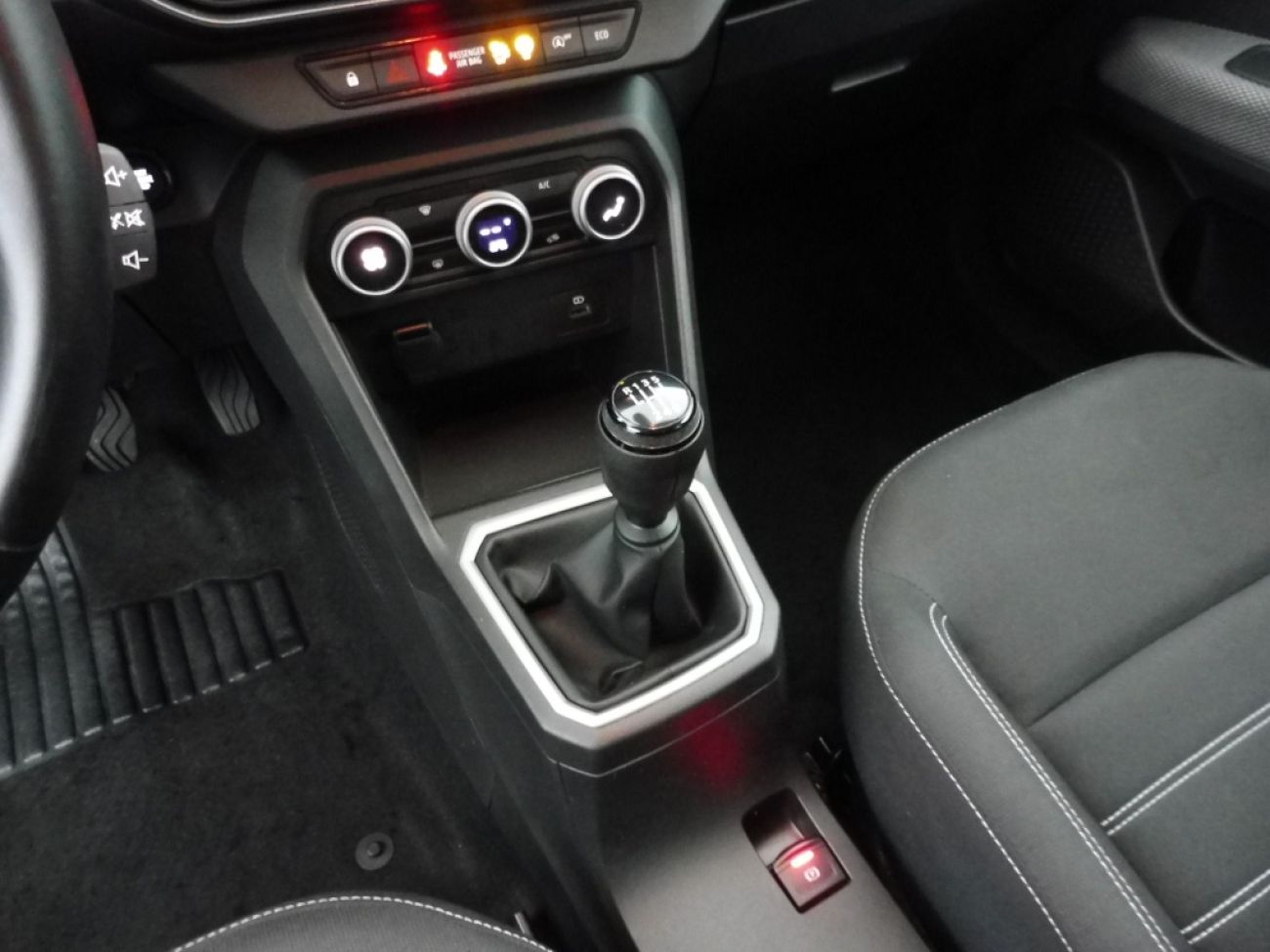 Mandataire Dacia Jogger 1.0 TCE 110CH EXPRESSION 7 PLACES -24