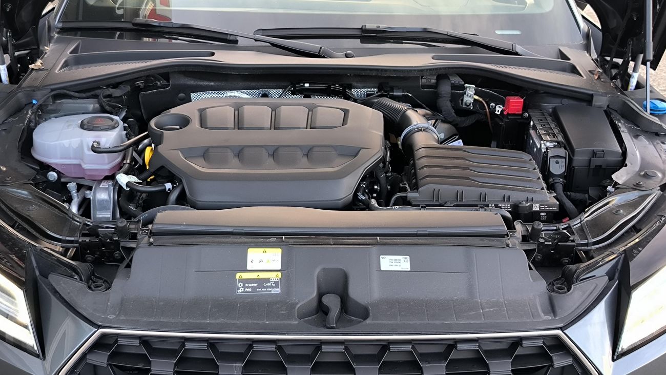 Mandataire AUDI TT ROADSTER 40 TFSI 197 S tronic 7 S line / JANTES 19 AUDI SPORT / Chauffage de nuque