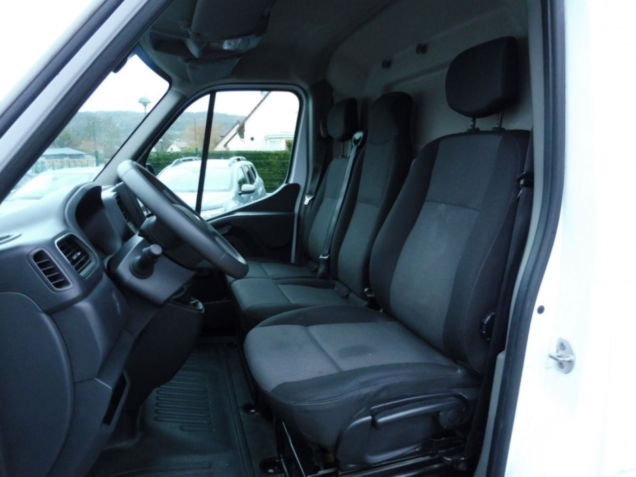 Mandataire RENAULT MASTER III FG F3300 L2H2 2.3 BLUE DCI 135CH GRAND CONFORT EURO6