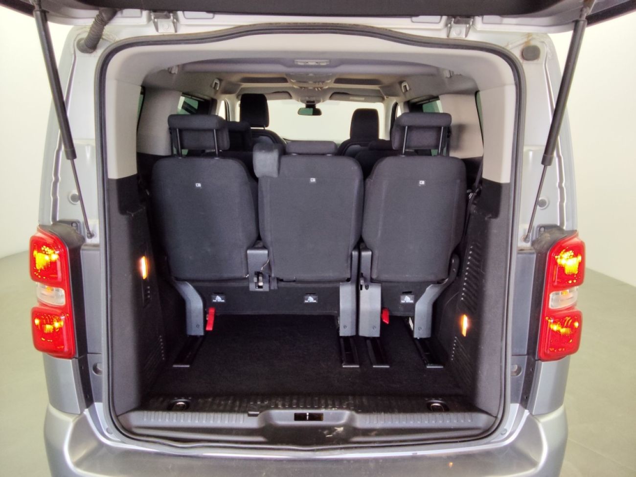 Mandataire Opel Zafira Life L2 2.0 D 145CH EDITION