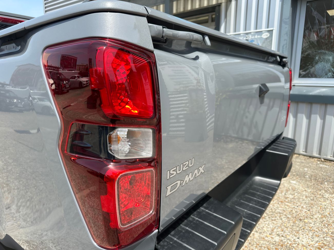 Mandataire ISUZU D-MAX NOUVEAU SINGLE 2.2L B-STRONG