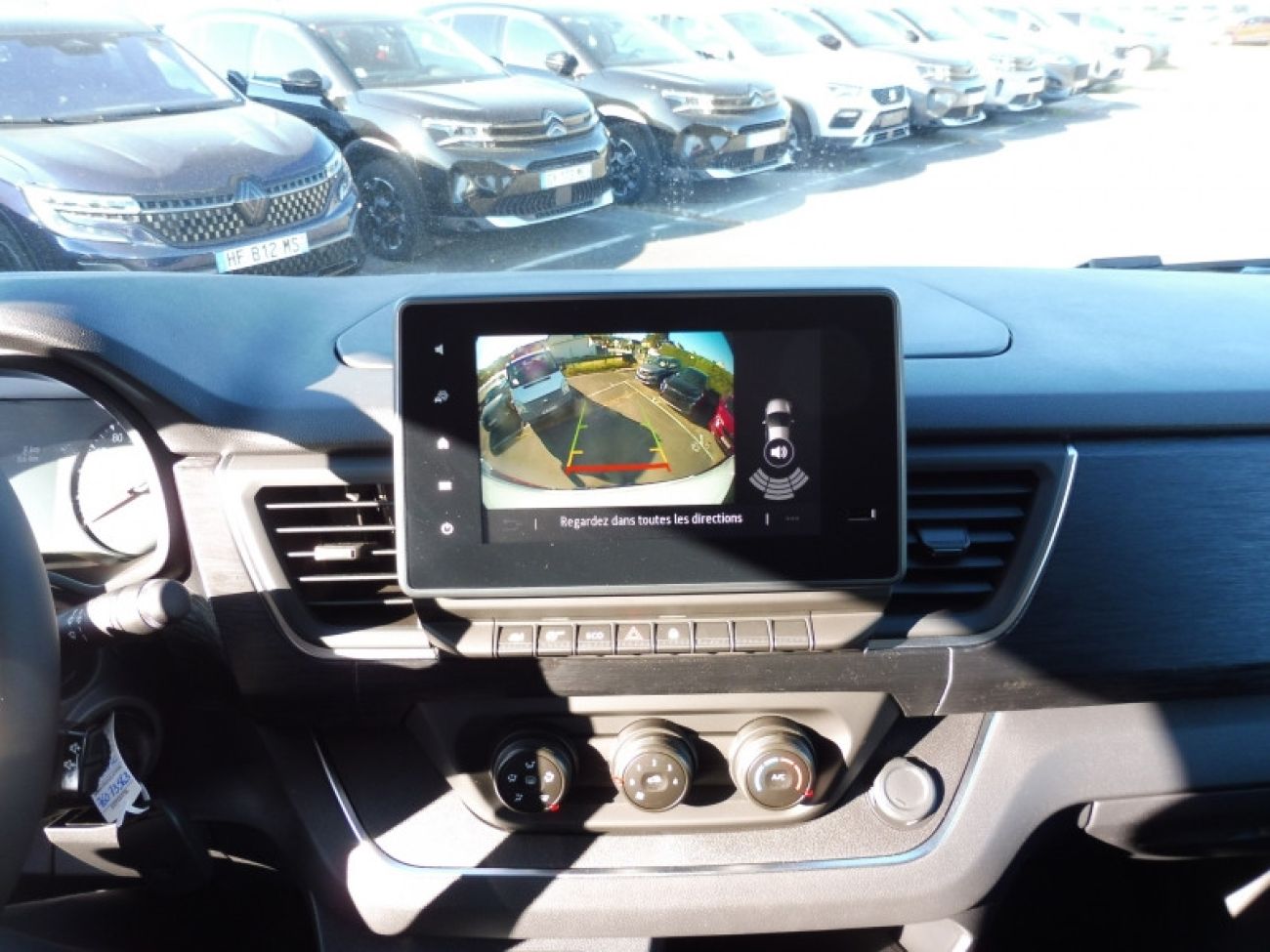 Mandataire RENAULT Trafic L2H1 3T 2.0 BLUE DCI 150CH ADVANCE EDC -24