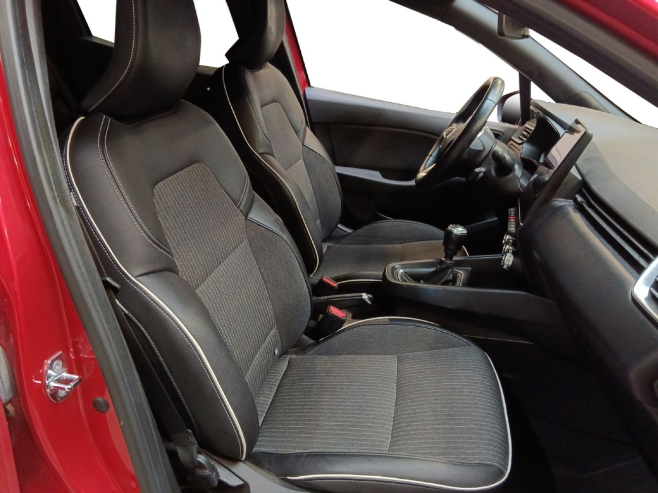 Mandataire RENAULT Clio 1.0 TCE 90intens