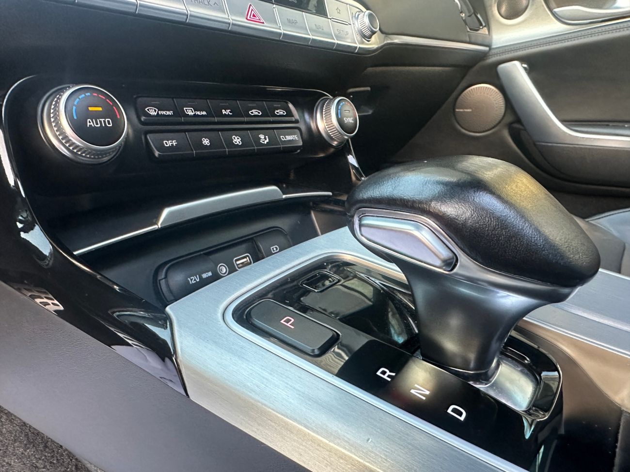 Mandataire Kia STINGER 2.0 T-GDi 255 ch ISG BVA8 4x2 GT Line Pack Premium