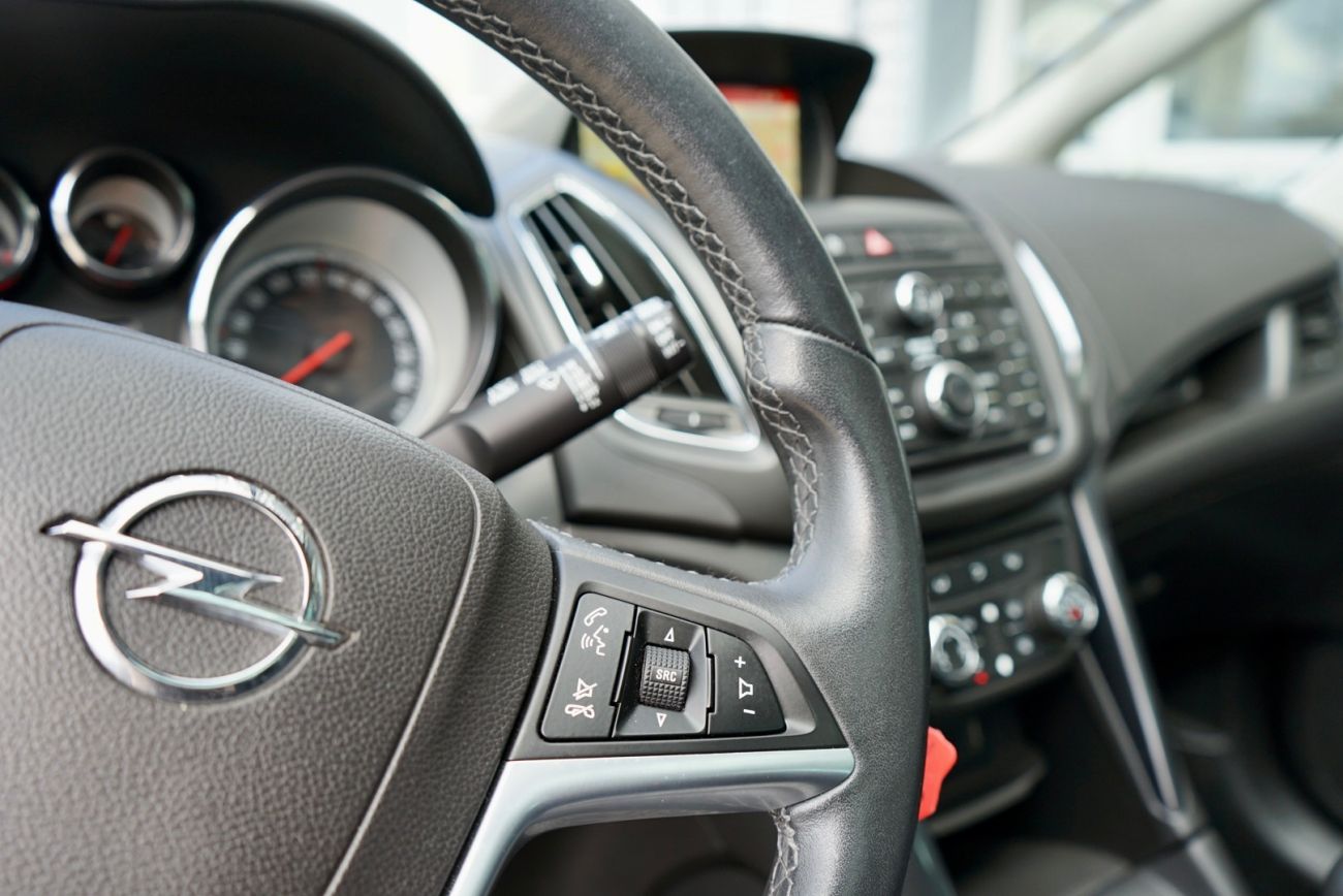 Mandataire Opel ZAFIRA TOURER 1.6 CDTI 136 ch Start/Stop EcoFlex Cosmo Pack 7 PLACES