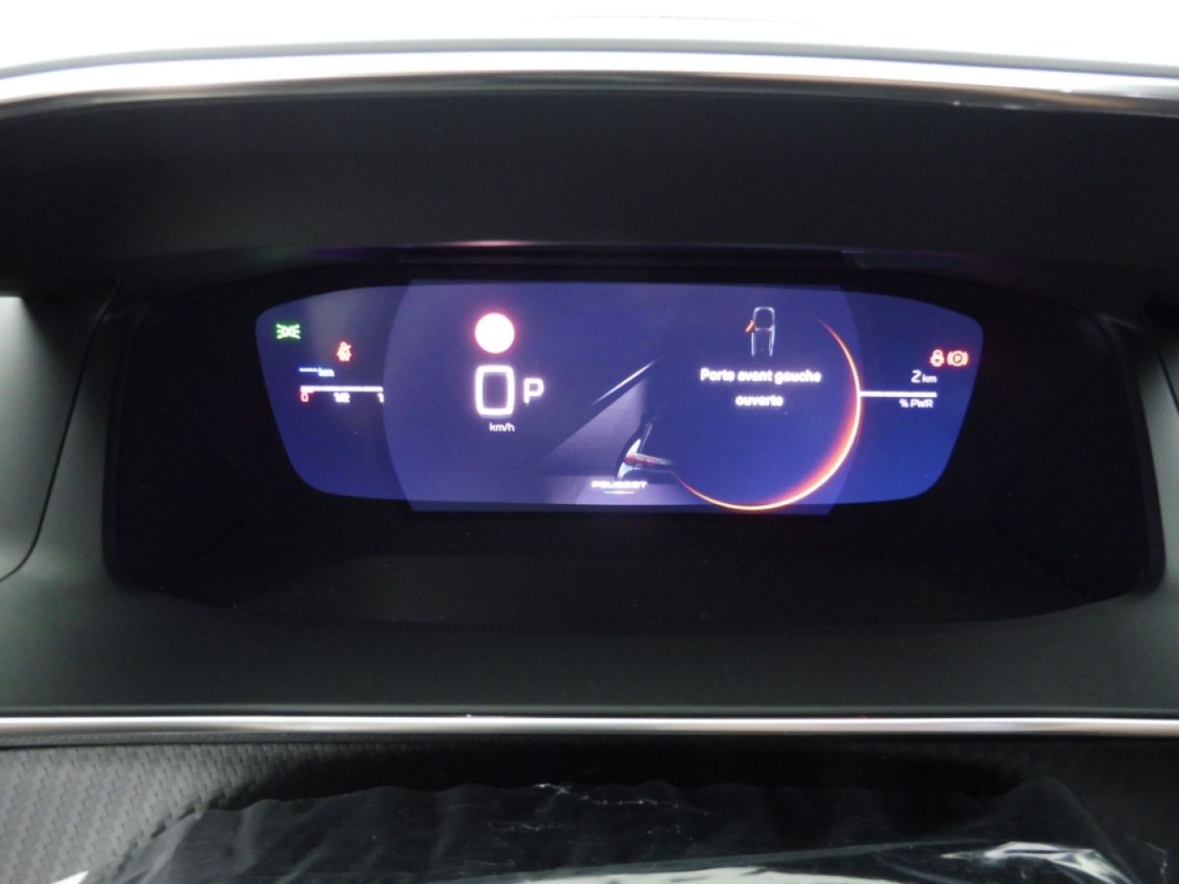 Mandataire PEUGEOT 2008 1.2 HYBRID 145CH GT E-DCS6