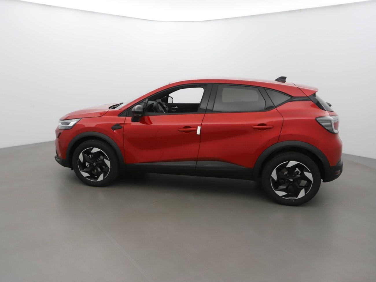Mandataire RENAULT CAPTUR II 1.3 TCE MILD HYBRID 140CH TECHNO