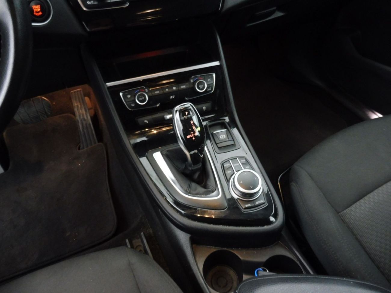 Mandataire BMW Serie 2 Gran Tourer 220D 190 STEPTRONICbusiness