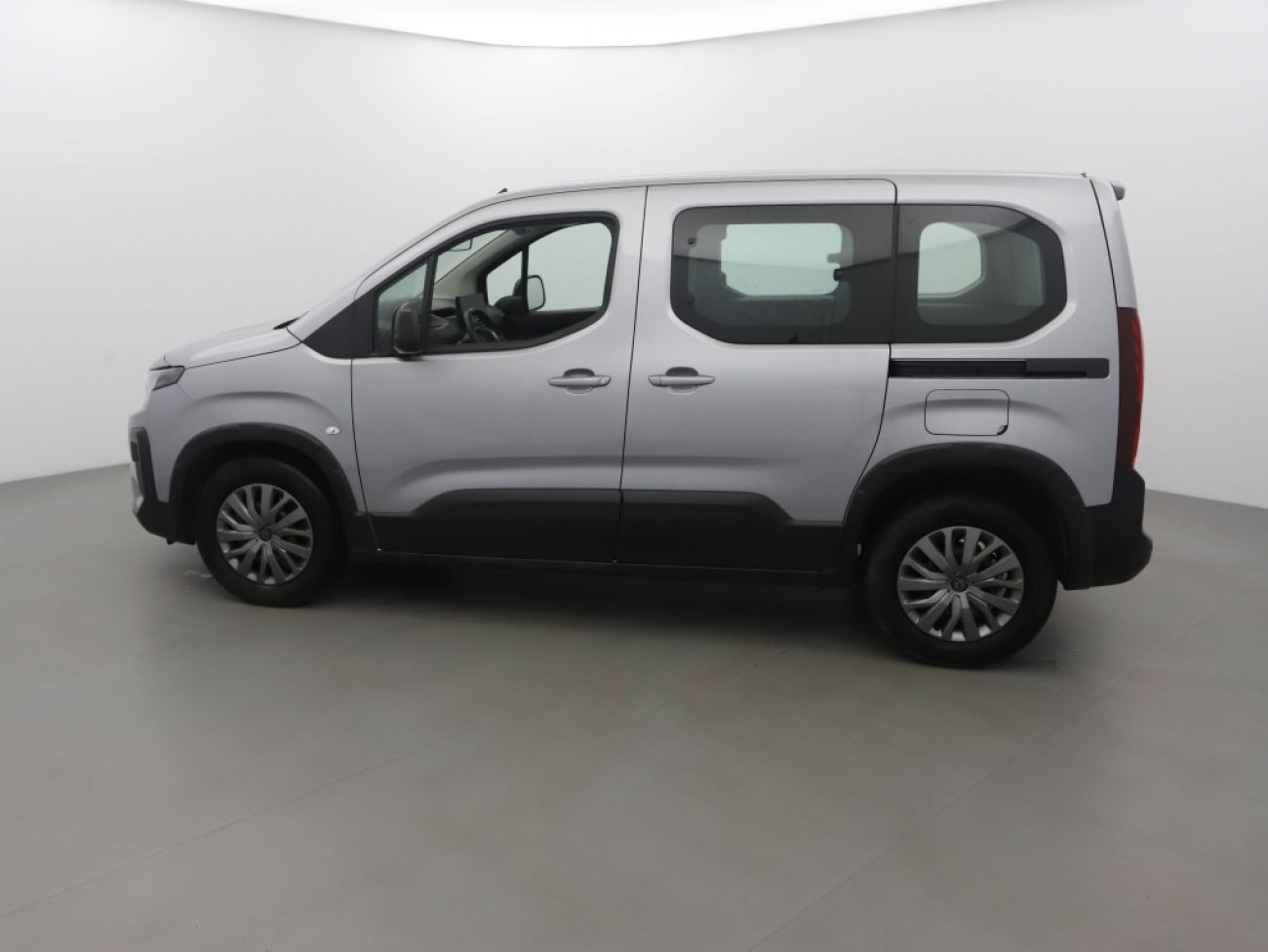 Mandataire PEUGEOT RIFTER TAILLE M - 1.5 BLUEHDI 100CH S&S ALLURE 5 PLACES