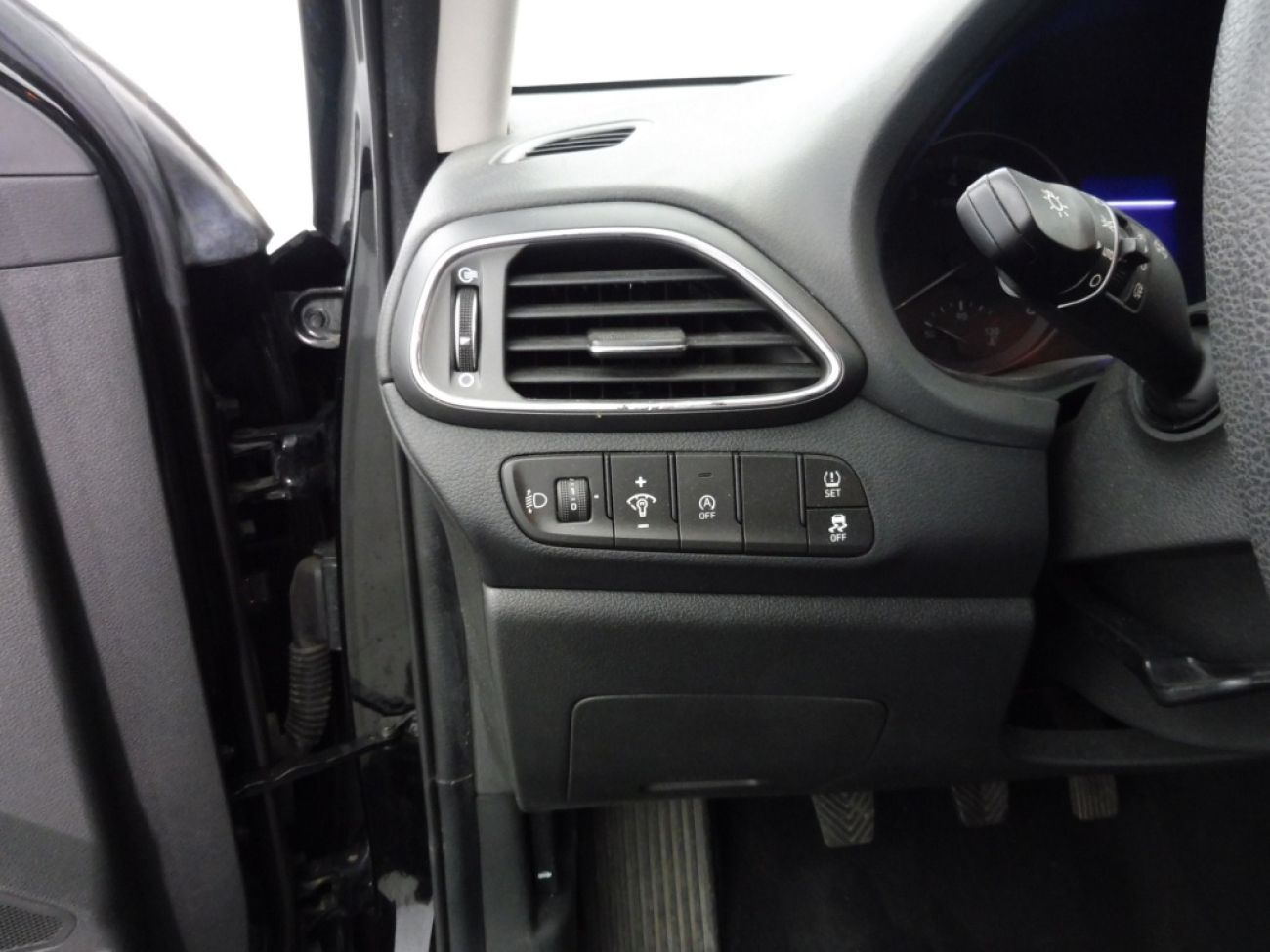 Mandataire Hyundai i30 1.5 DPI 110essence