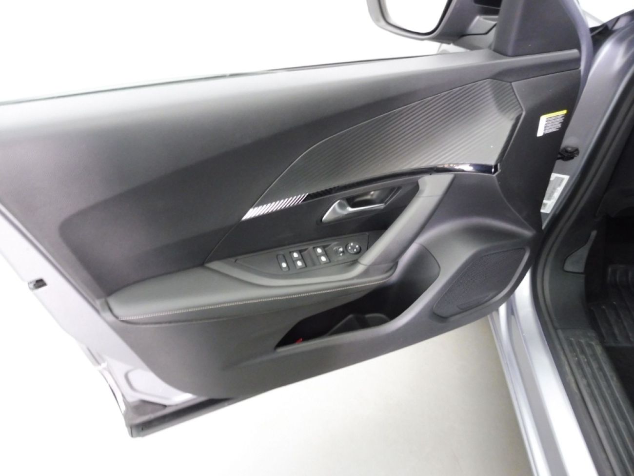 Mandataire PEUGEOT 2008 1.2 PURETECH 130CH S&S ALLURE EAT8