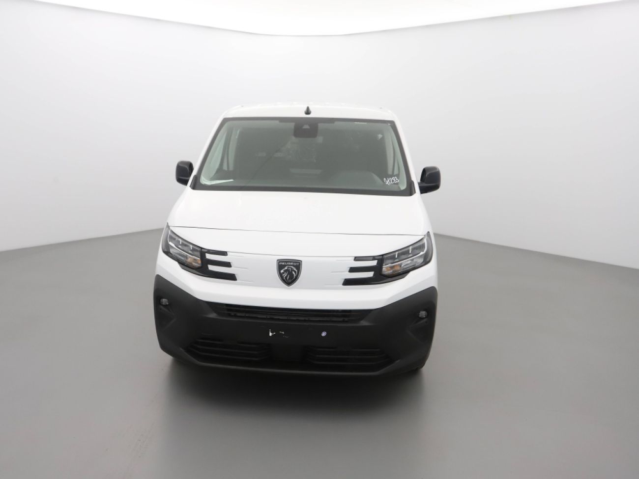 Mandataire PEUGEOT Partner XL 950KG BLUEHDI 130CH S&S EAT8