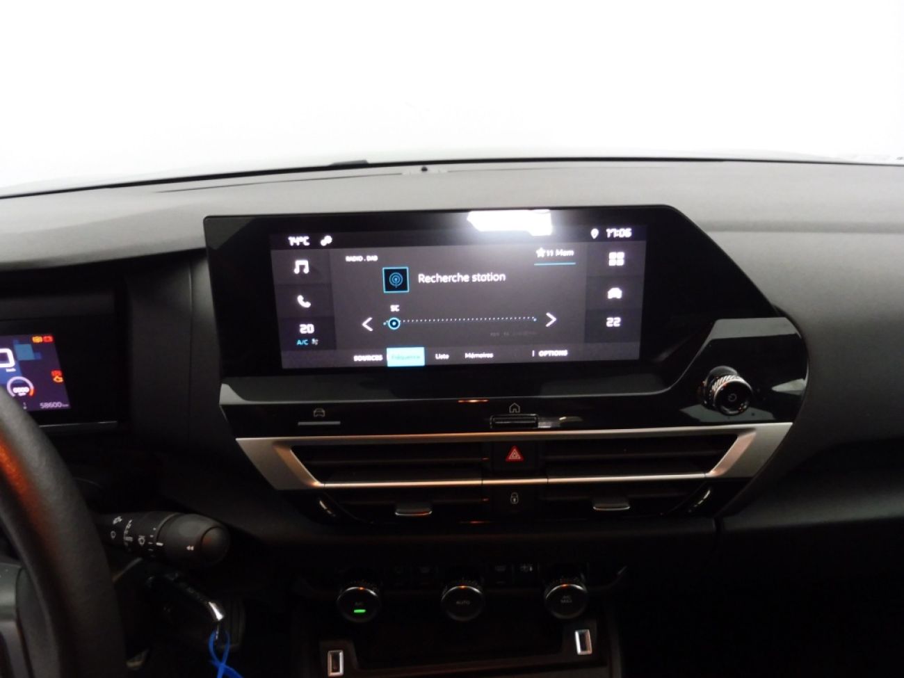 Mandataire Citroën C4 X 1.2 PURETECH 100 FEEL