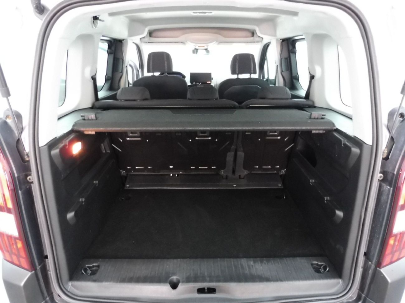 Mandataire PEUGEOT RIFTER TAILLE M - 1.5 BLUEHDI 100CH S&S ALLURE 5 PLACES