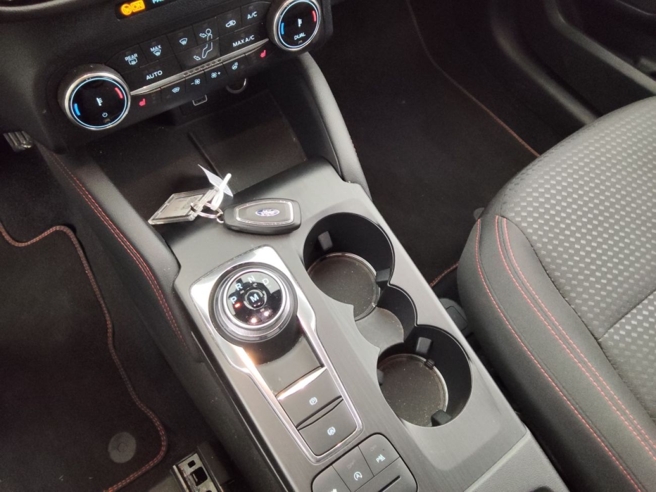 Mandataire Ford KUGA 2.0 TDCI 120CH ST-LINE POWERSHIFT