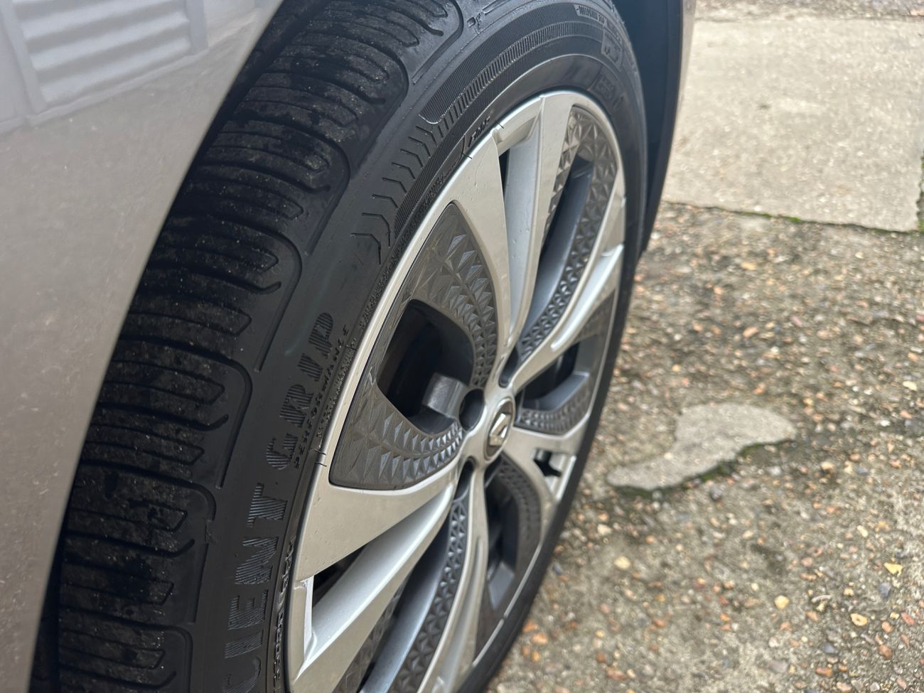 Mandataire RENAULT SCENIC IV dCi 160 Energy EDC Intens