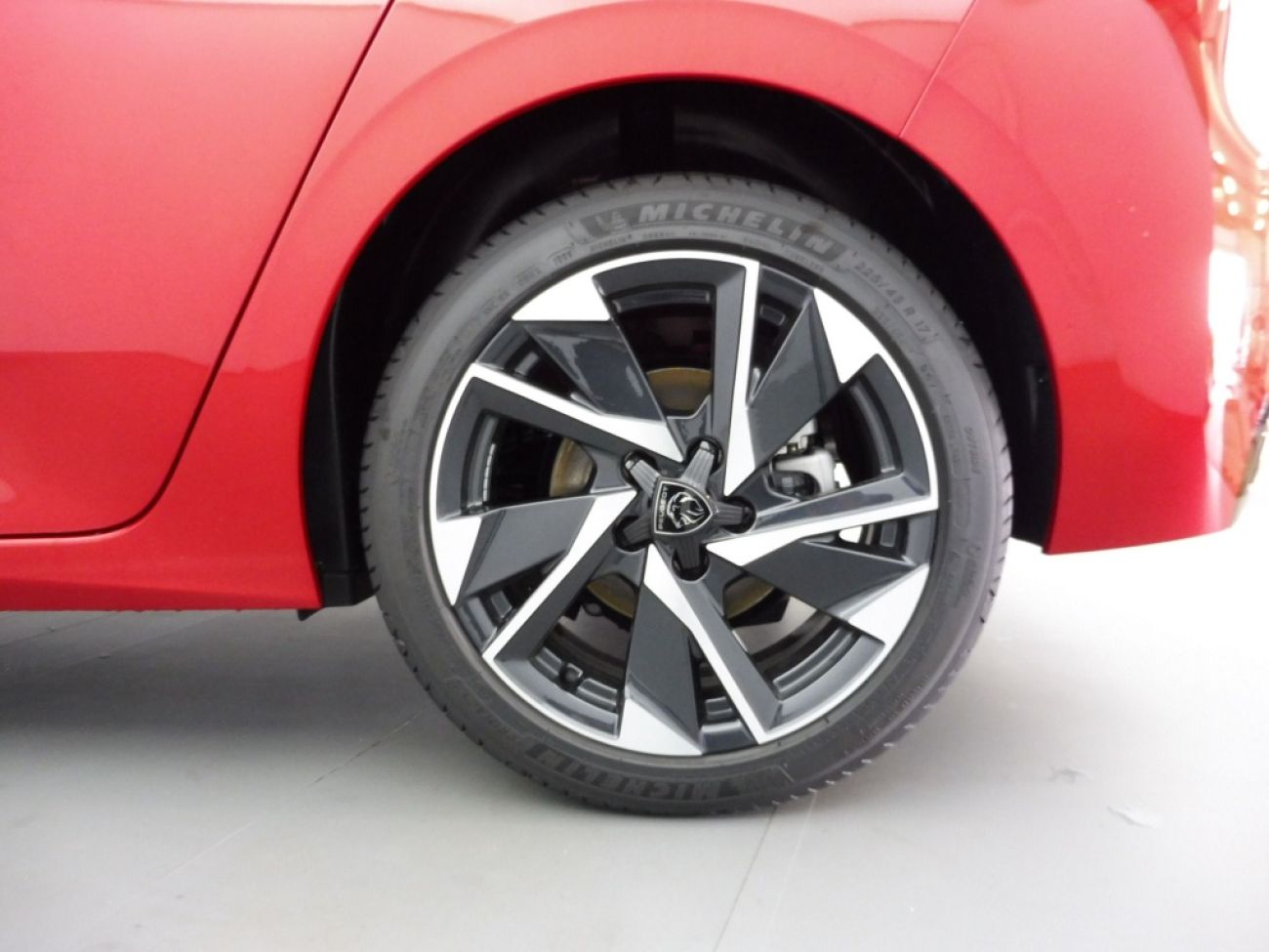 Mandataire PEUGEOT 308 1.5 BLUEHDI 130CH S&S ALLURE EAT8