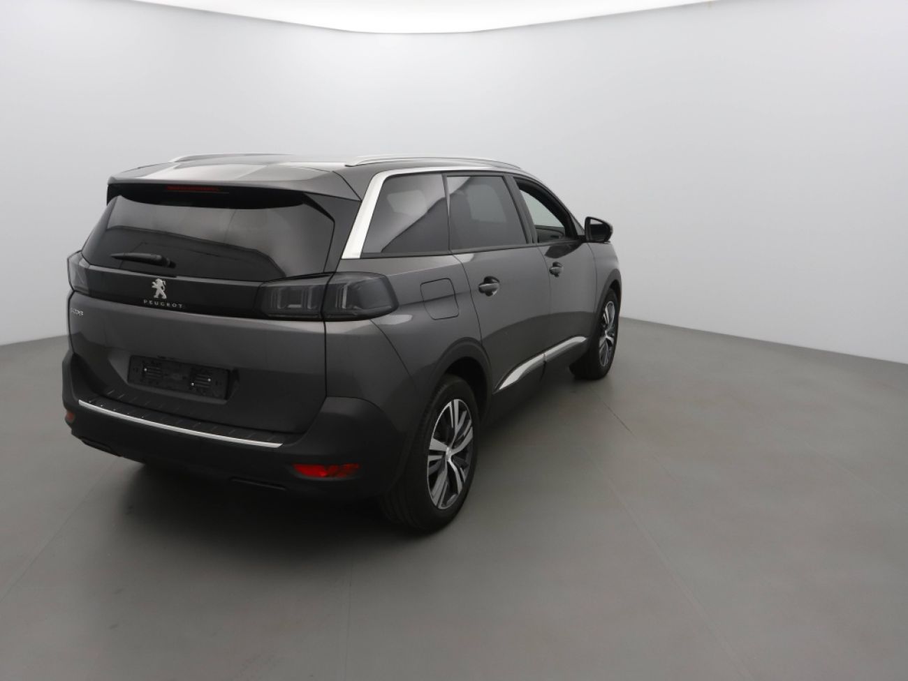 Mandataire PEUGEOT 5008 1.5 BLUEHDI 130CH S&S ALLURE PACK EAT8