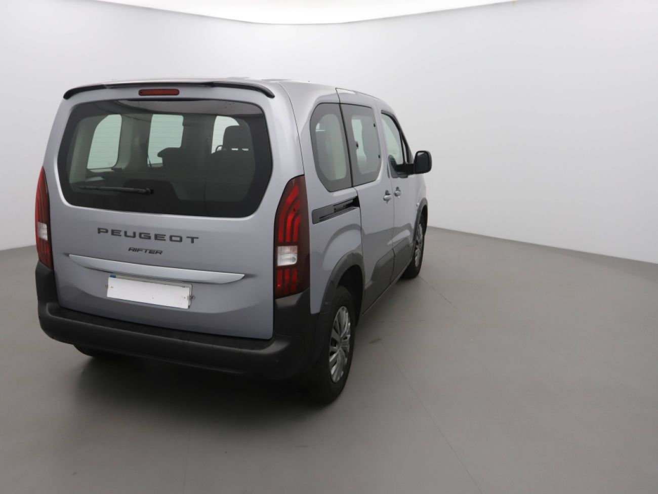 Mandataire PEUGEOT RIFTER TAILLE M - 1.5 BLUEHDI 100CH S&S ALLURE 5 PLACES