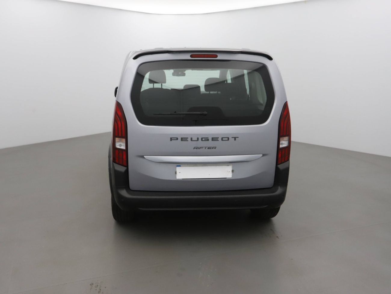 Mandataire PEUGEOT RIFTER TAILLE M - 1.5 BLUEHDI 100CH S&S ALLURE 5 PLACES