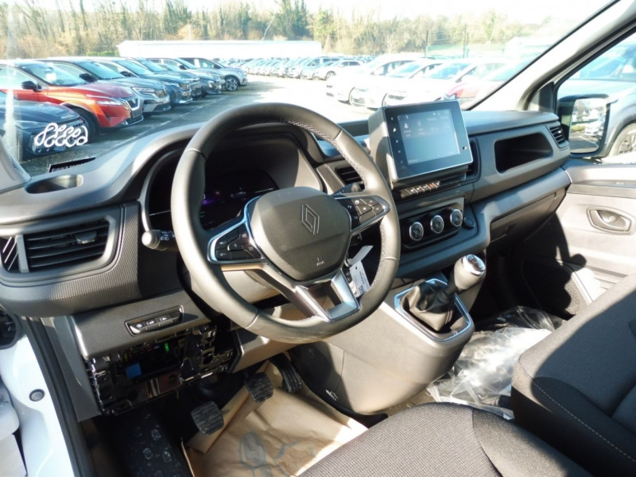 Mandataire RENAULT TRAFIC III FG L1H1 3T 2.0 BLUE DCI 150CH ADVANCE -24