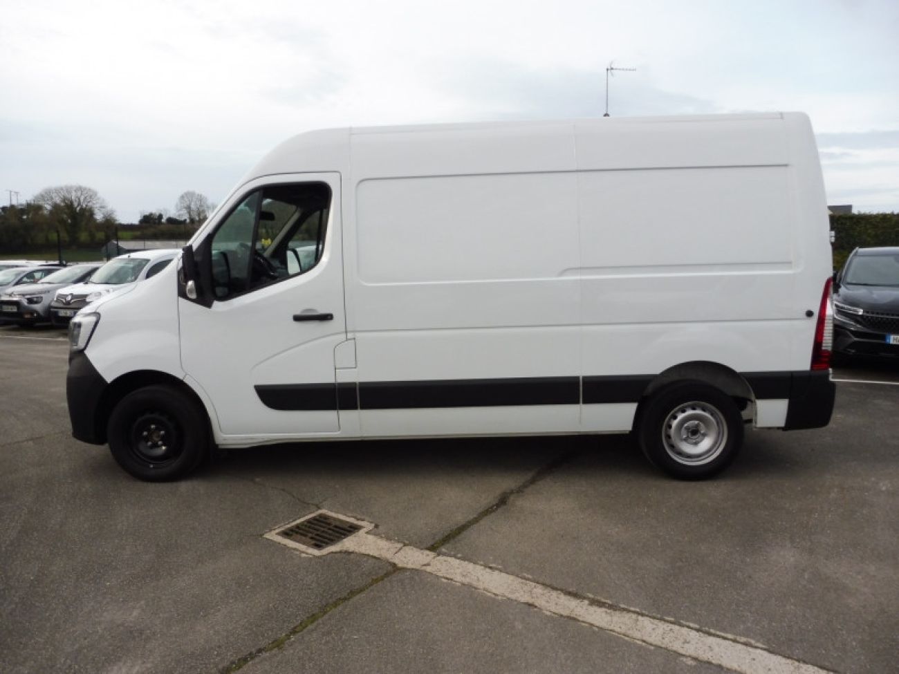 Mandataire RENAULT MASTER III FG F3300 L2H2 2.3 BLUE DCI 135CH CONFORT EURO6