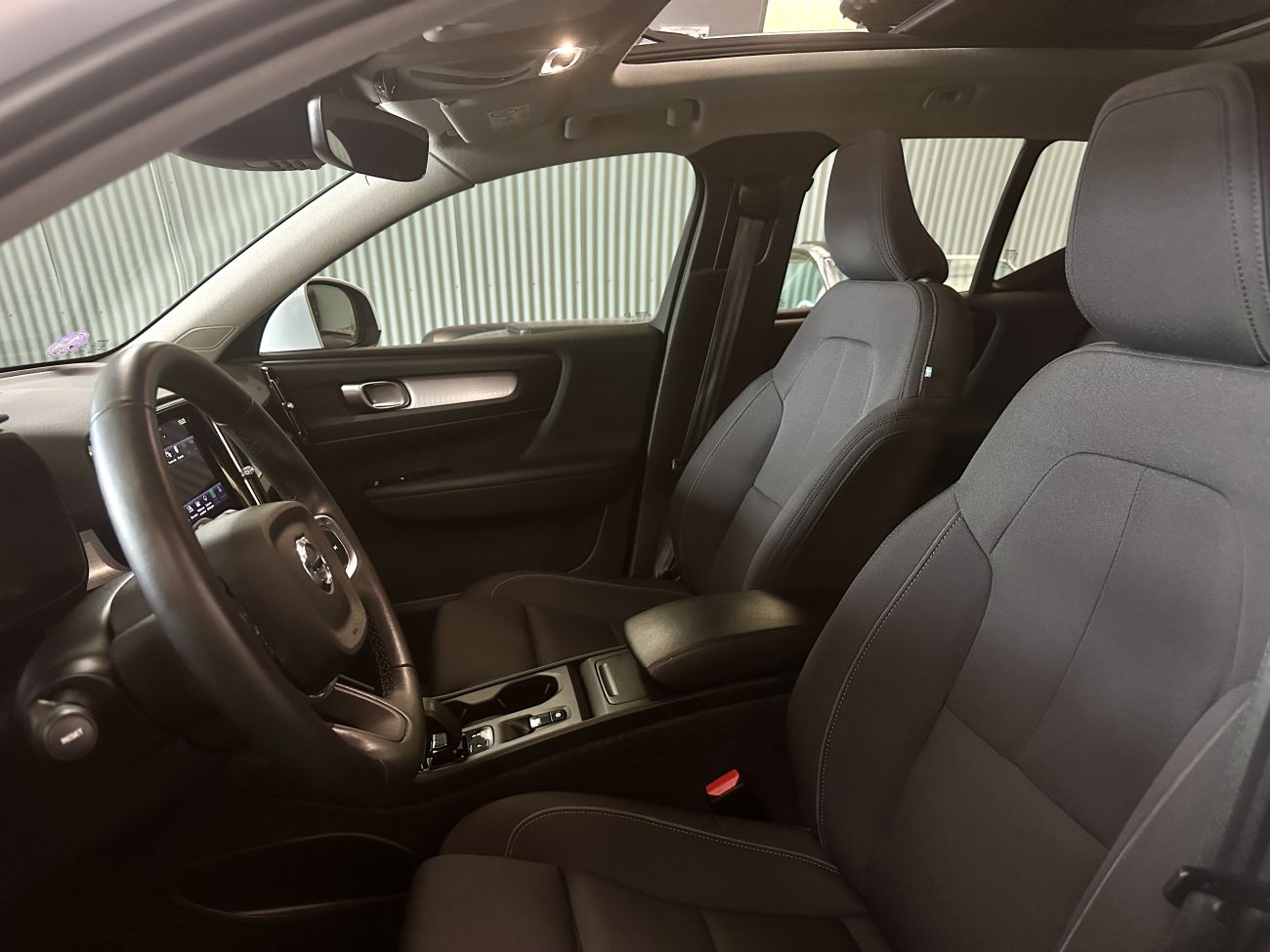 Mandataire VOLVO XC40 B3 163 ch DCT7 Momentum Business