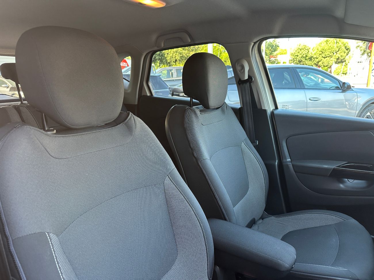Mandataire RENAULT CAPTUR TCe 120 Intens EDC