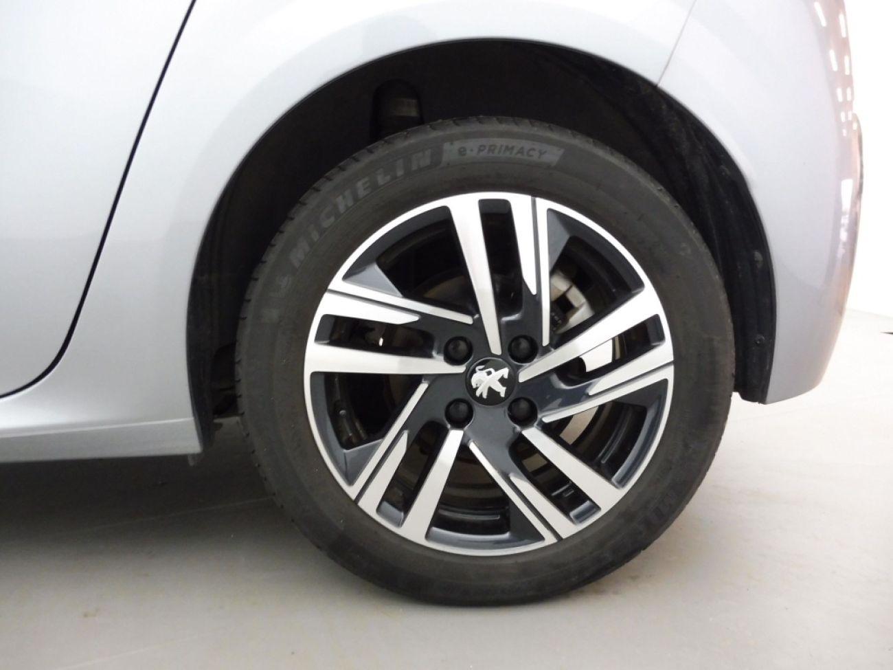 Mandataire PEUGEOT 208 1.2 PURETECH 100CH S&S ALLURE PACK