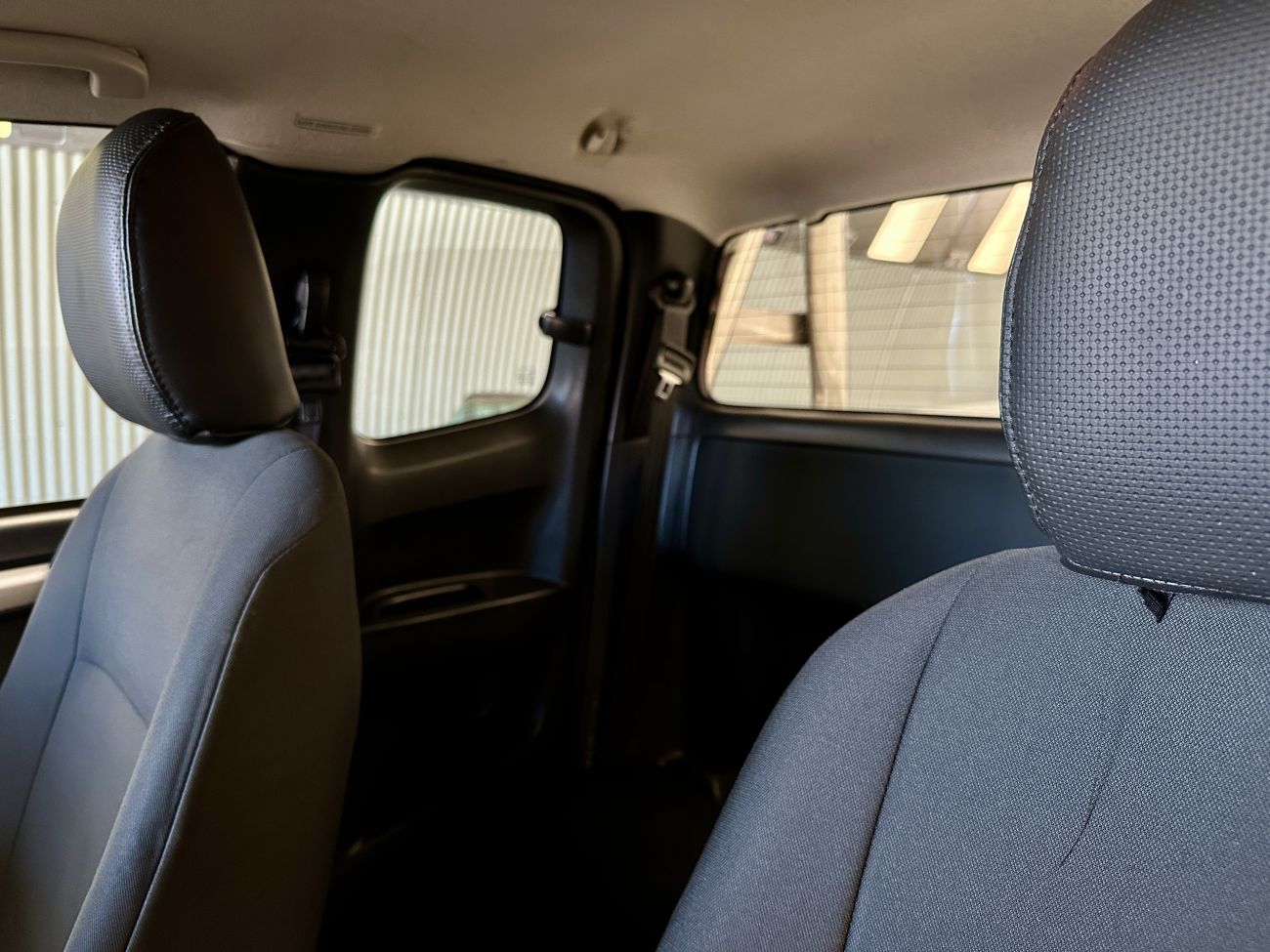 Mandataire ISUZU D-MAX 2.5 4X4 SPACE CAB SOLAR