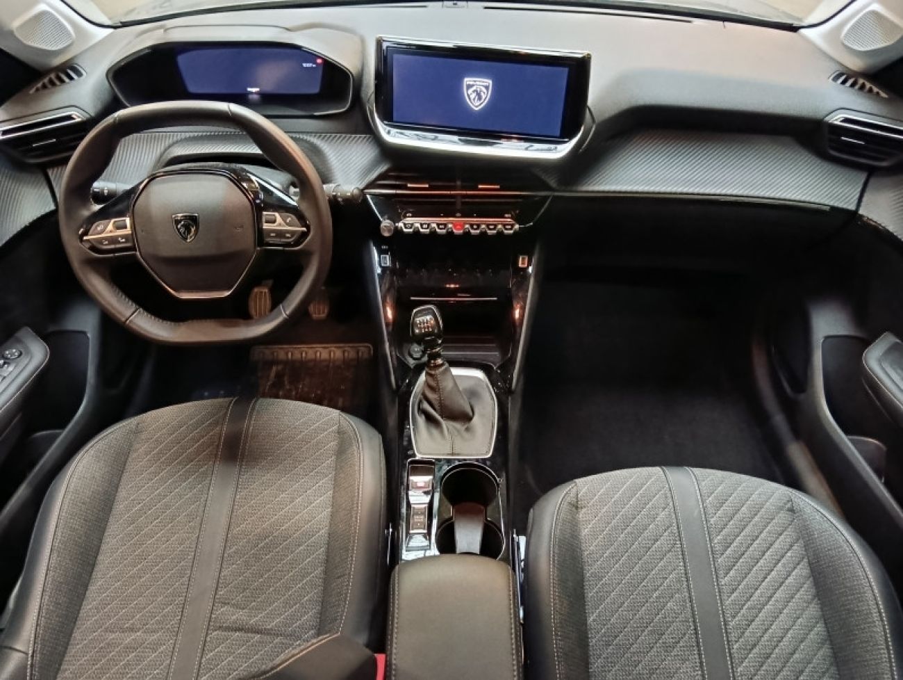 Mandataire PEUGEOT 208 1.2 100CH S&S ALLURE