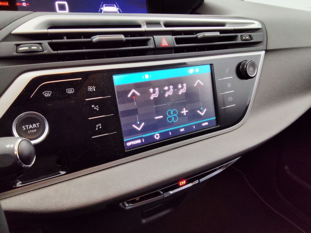 Mandataire Citroën Grand C4 Spacetourer PURETECH 130CH S&S SHINE PACK