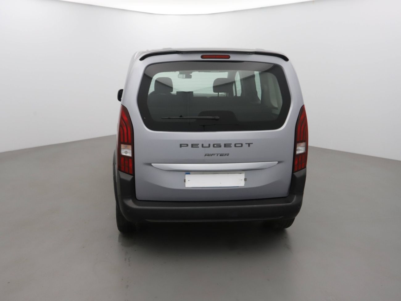 Mandataire PEUGEOT RIFTER TAILLE M - 1.5 BLUEHDI 100CH S&S ALLURE 5 PLACES