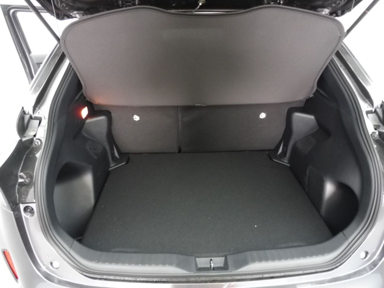 Mandataire TOYOTA YARIS CROSS 130H DESIGN