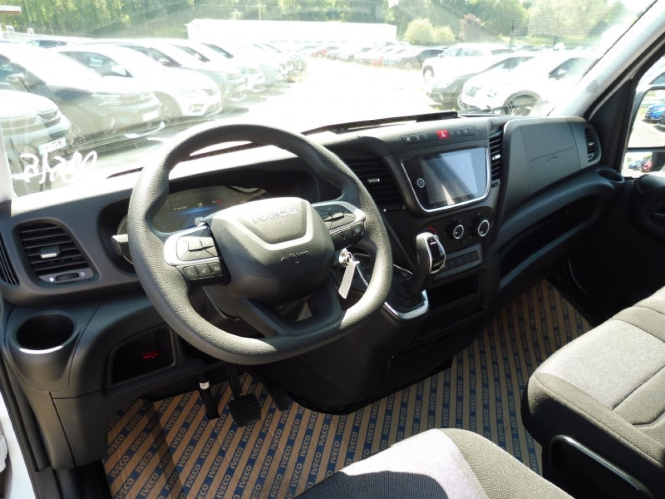 Mandataire IVECO Daily 35S16 2.3 V12 HI-MATIC 156CV