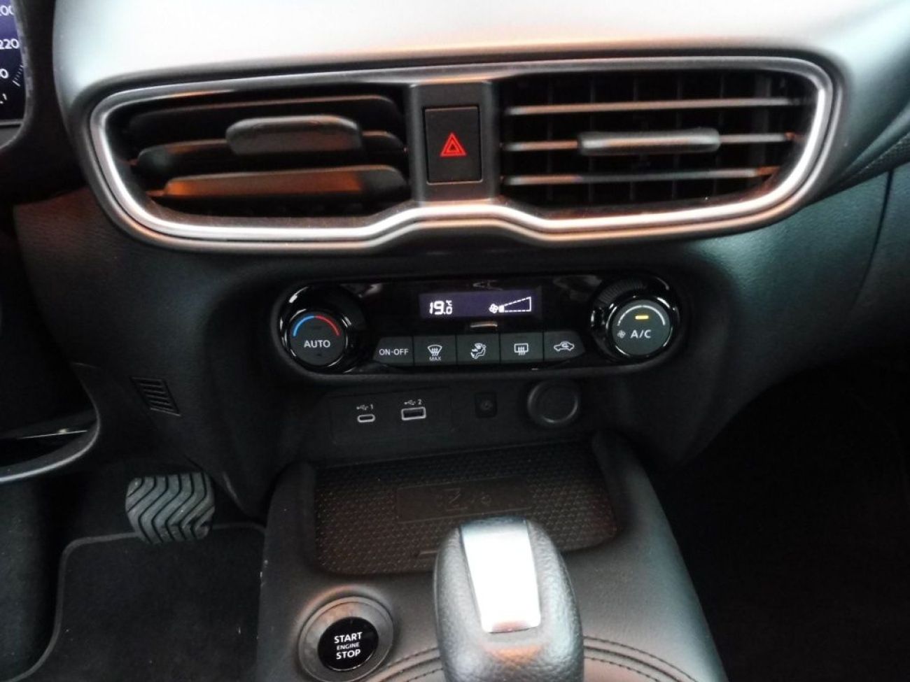 Mandataire NISSAN Juke 1.0 DIG-T 114CH N-CONNECTA