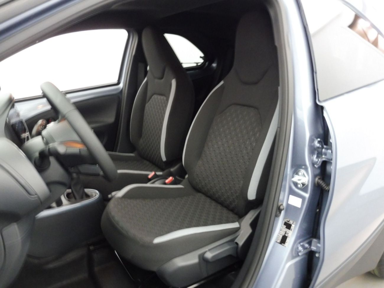 Mandataire TOYOTA AYGO X 1.0 VVT-I 72CH TEAM PLAYER