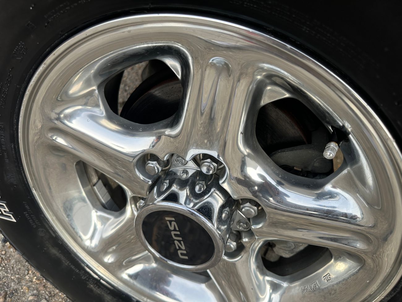 Mandataire ISUZU VEHICROSS V6 3.5L 215CV