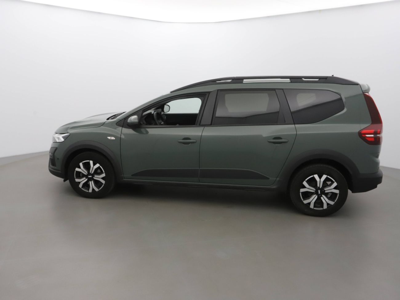 Mandataire Dacia Jogger 1.0 TCE 110CH EXPRESSION 7 PLACES -24