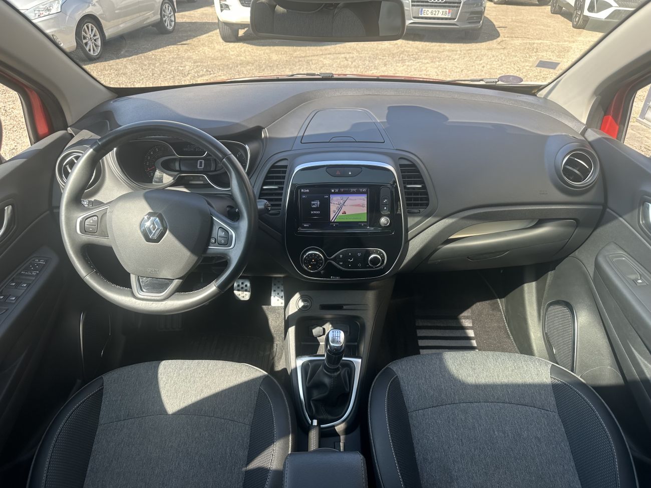Mandataire RENAULT CAPTUR TCe 120 Energy Intens