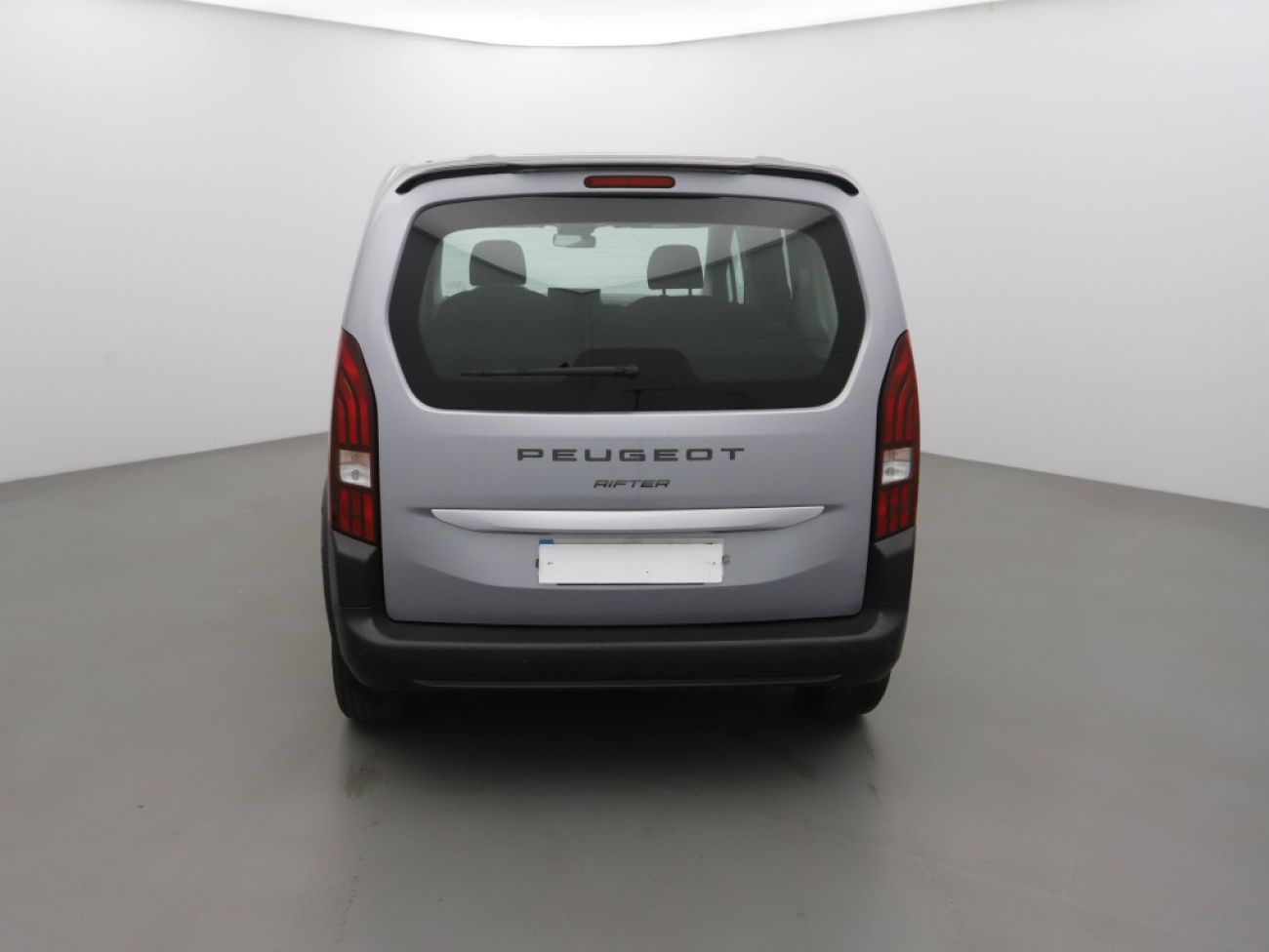 Mandataire PEUGEOT RIFTER TAILLE M - 1.5 BLUEHDI 100CH S&S ALLURE 5 PLACES