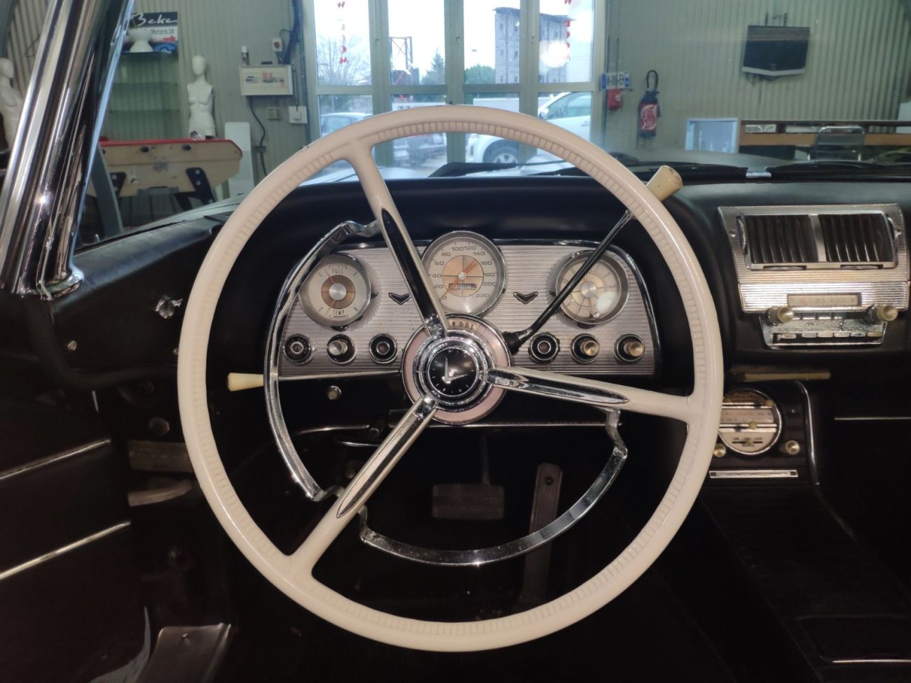 Mandataire Ford Thunderbird Cabriolet V8 352ci C. Audigier / resto 5.8 L