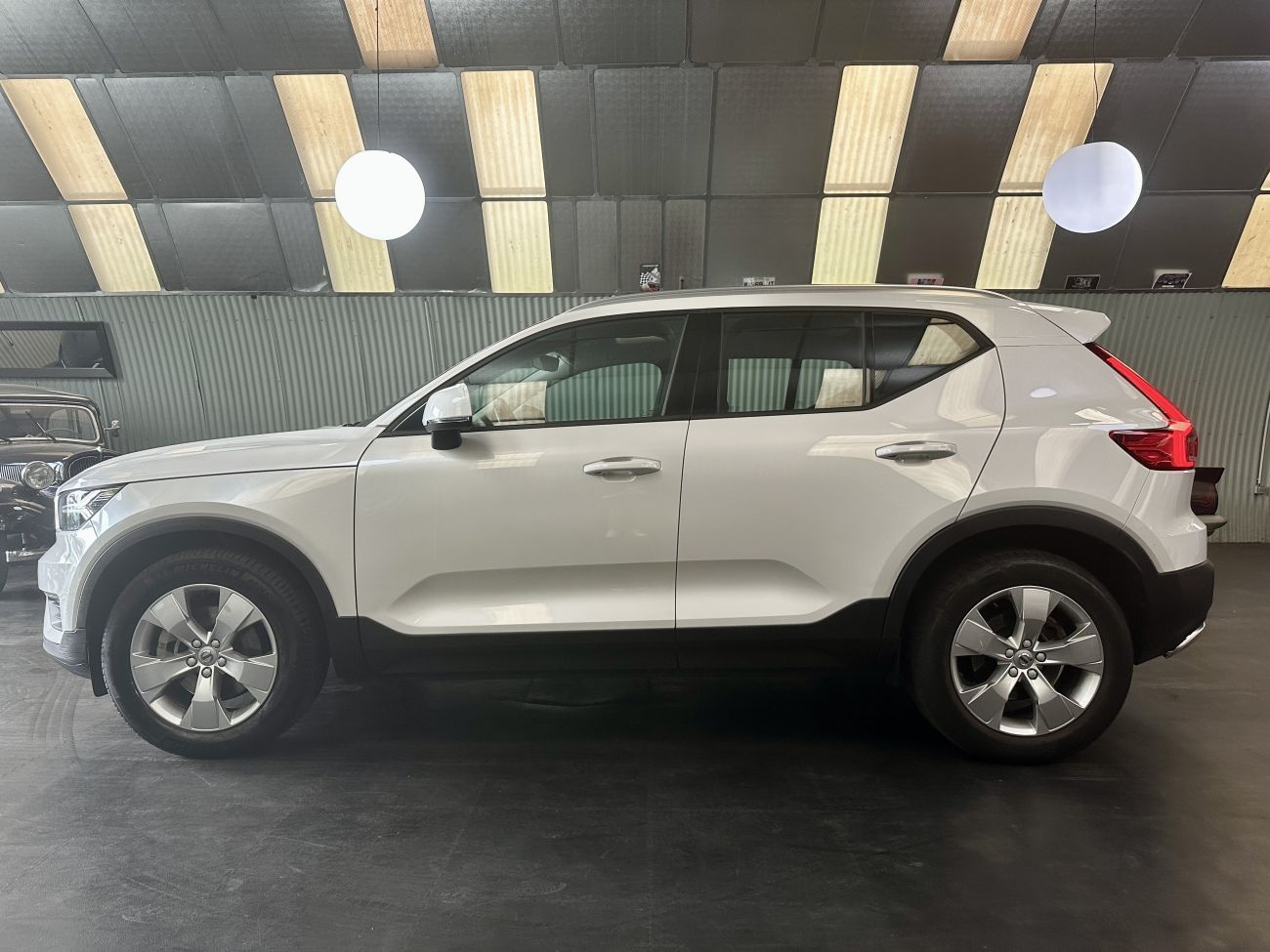 Mandataire VOLVO XC40 B3 163 ch DCT7 Momentum Business