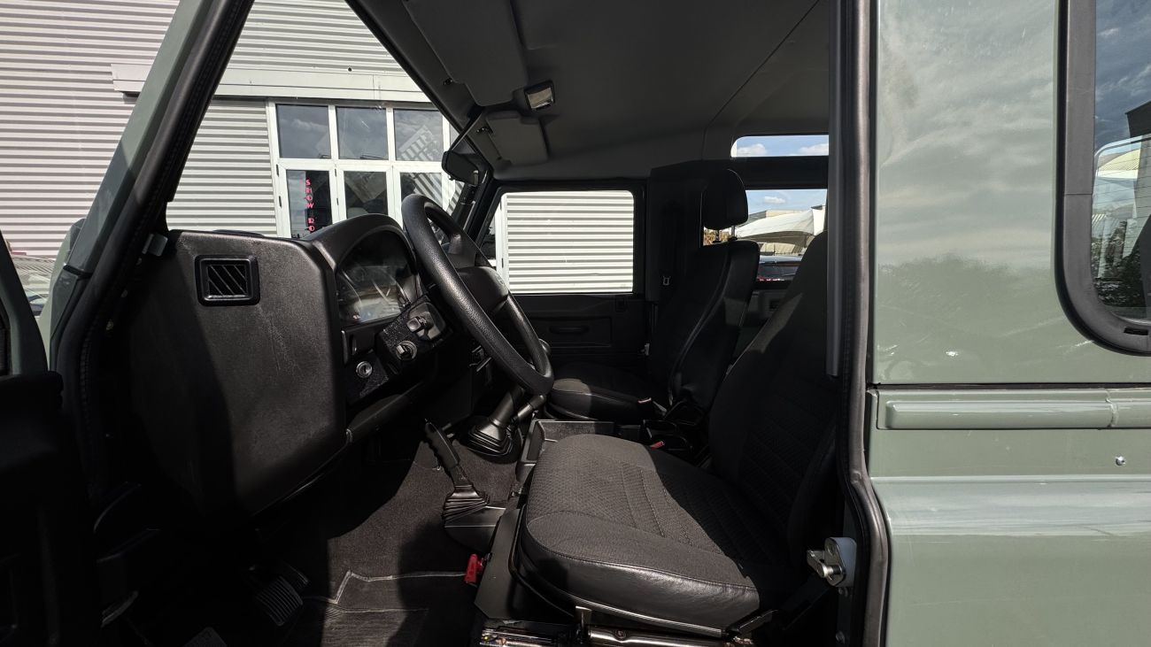 Mandataire LAND ROVER DEFENDER 90 II STATION WAGON Station Wagon E