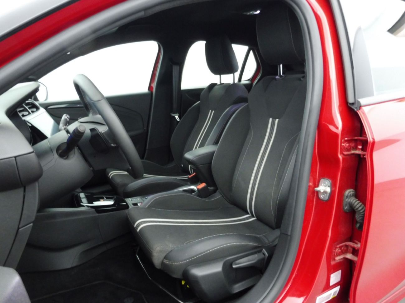 Mandataire Opel Corsa 1.2T 100 ATgs