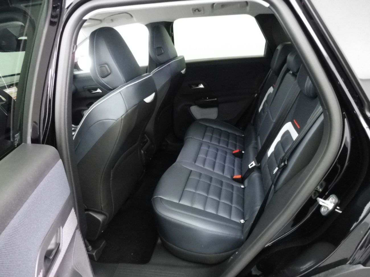 Mandataire Citroën C5 Aircross 1.2 HYBRIDE 145CH MAX BOITE AUTOMATIQUE