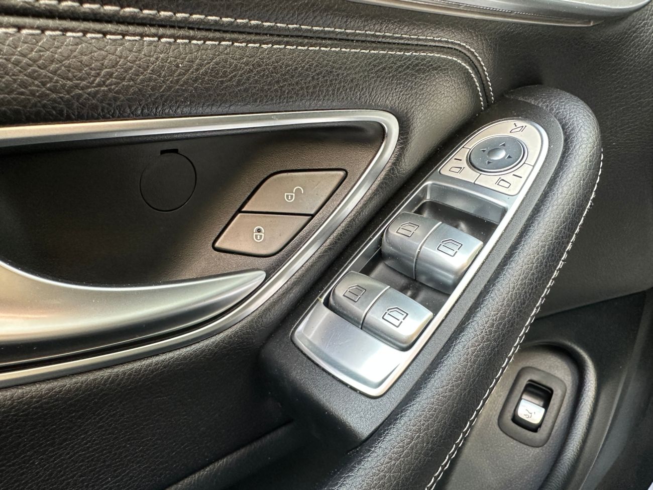 Mandataire MERCEDES-BENZ CLASSE C CABRIOLET 220 d 9G-Tronic Fascination