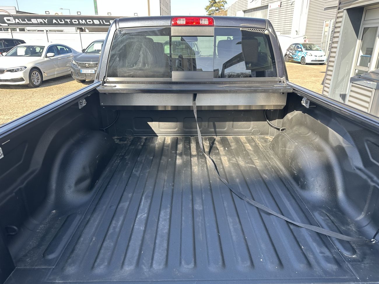 Mandataire DODGE RAM 1500 SLT DOUBLE CABINE 5.7 HEMI 395 BVA 4X4 4 PLACES PAS MALUS PAS ECOTAXE